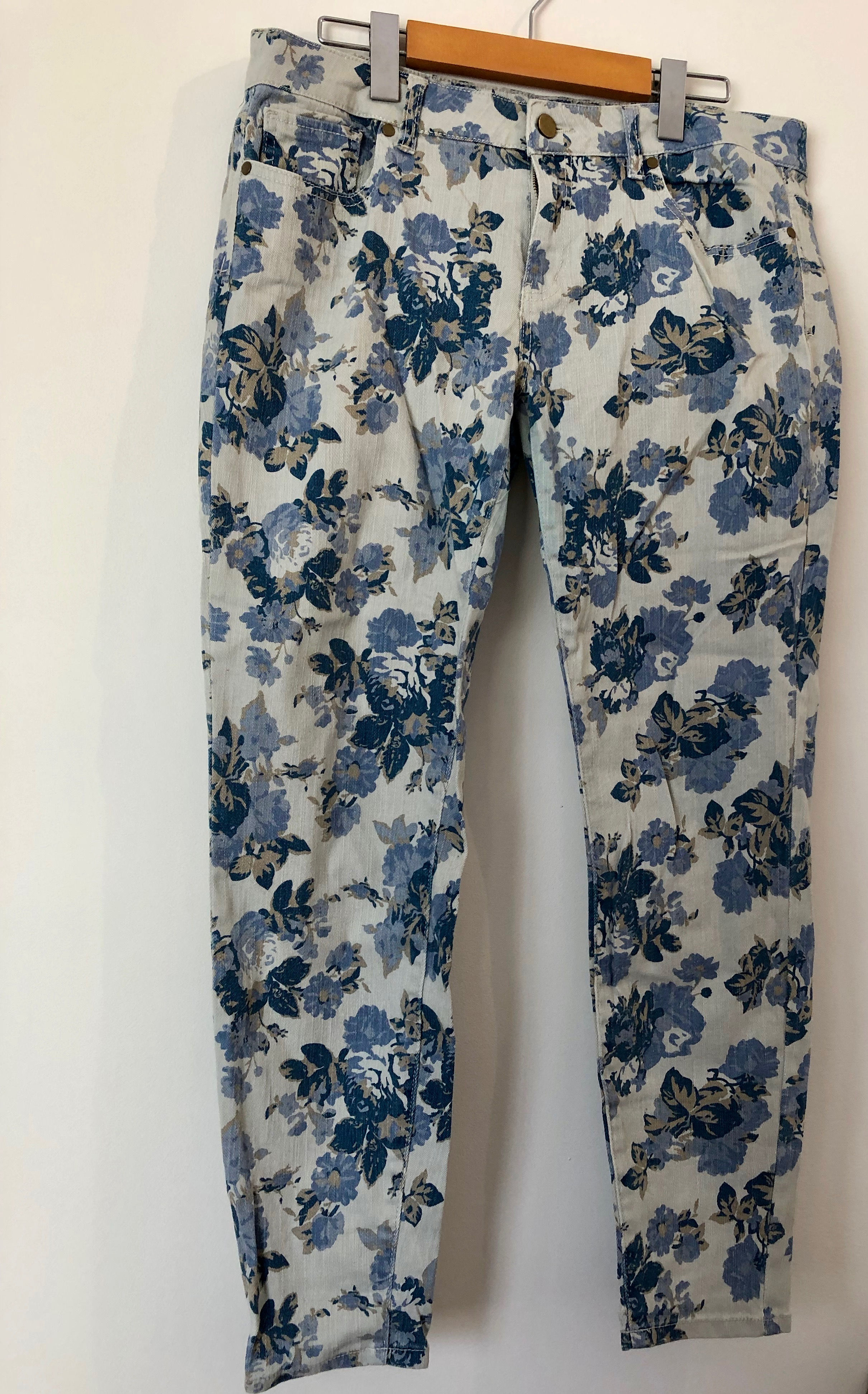 Size 31, flower jeans