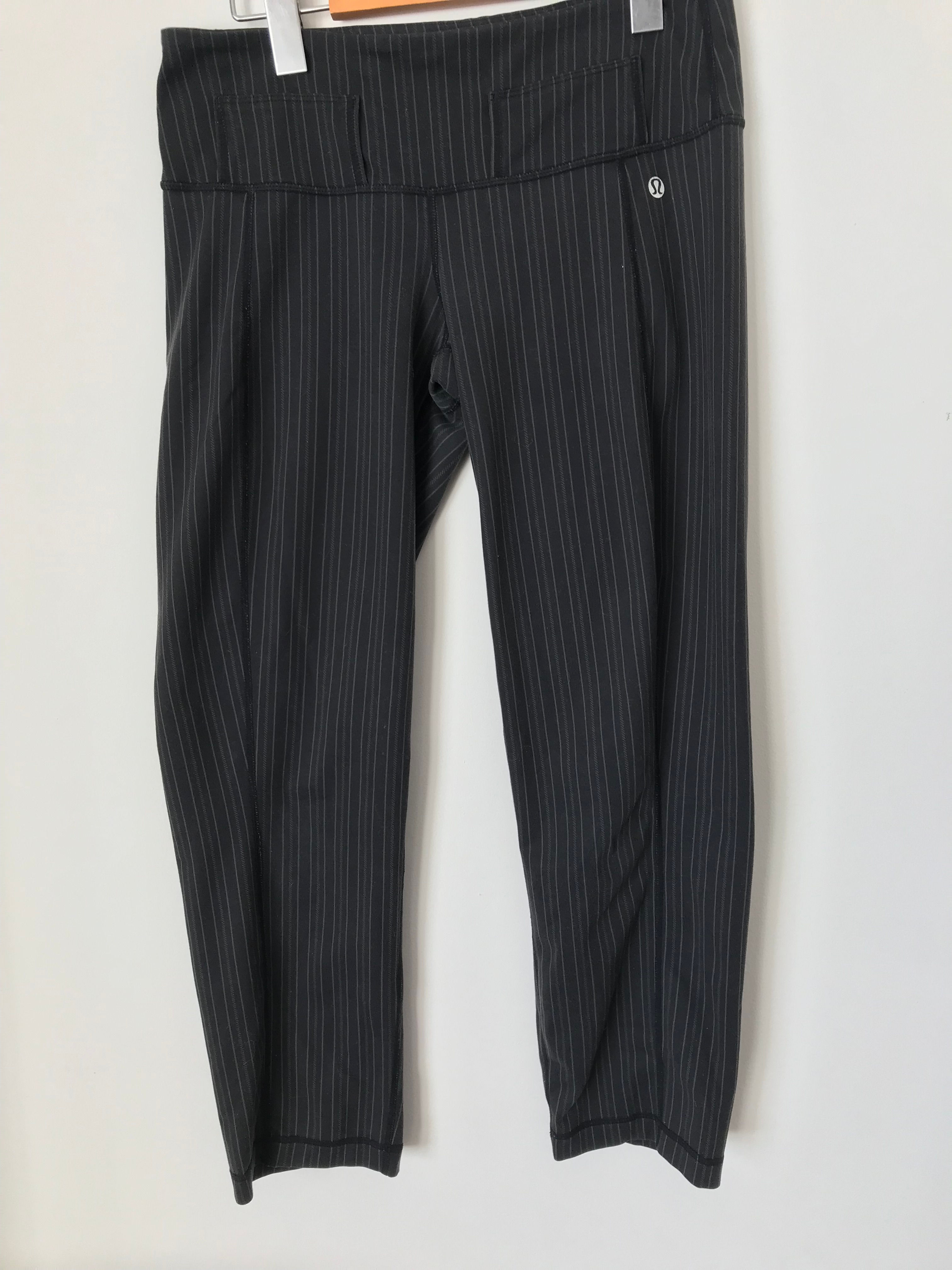 Size small, Grey pinstriped leggings