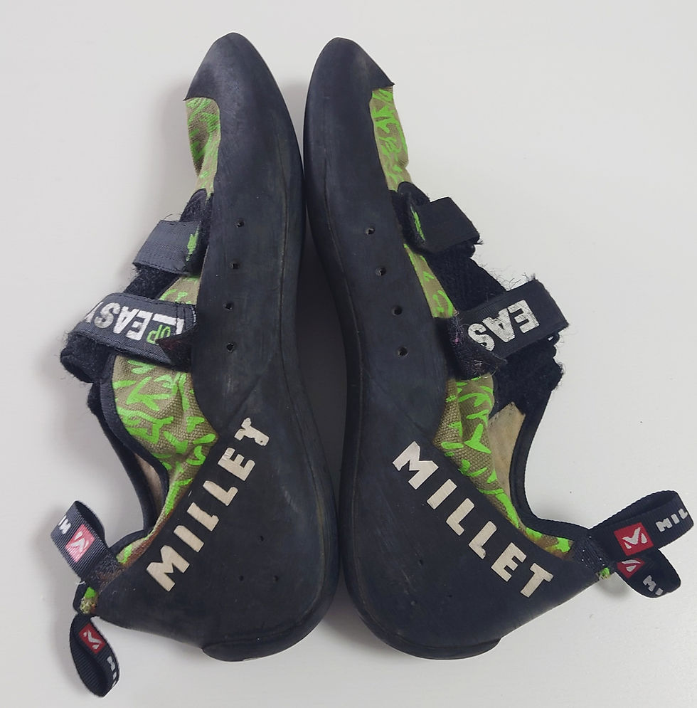 Miniature : Chaussons d'escalade Millet Easy Up - T44 2/3 - Seconde main en bon état