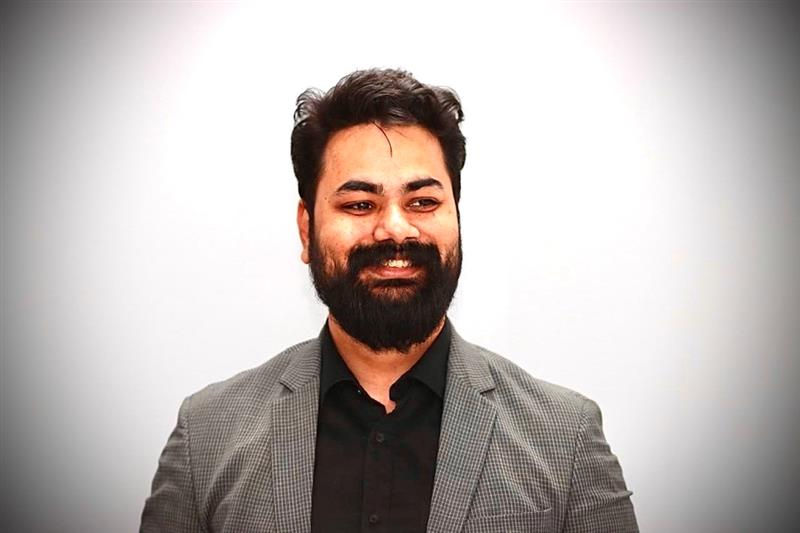 Sumit Saxena headshot (2)