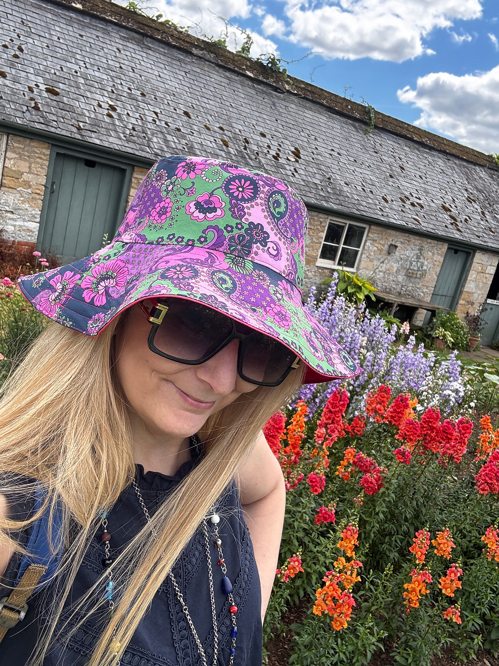 Miniaturbild: Pink Paisley Floral Wide Brim Sun Hat