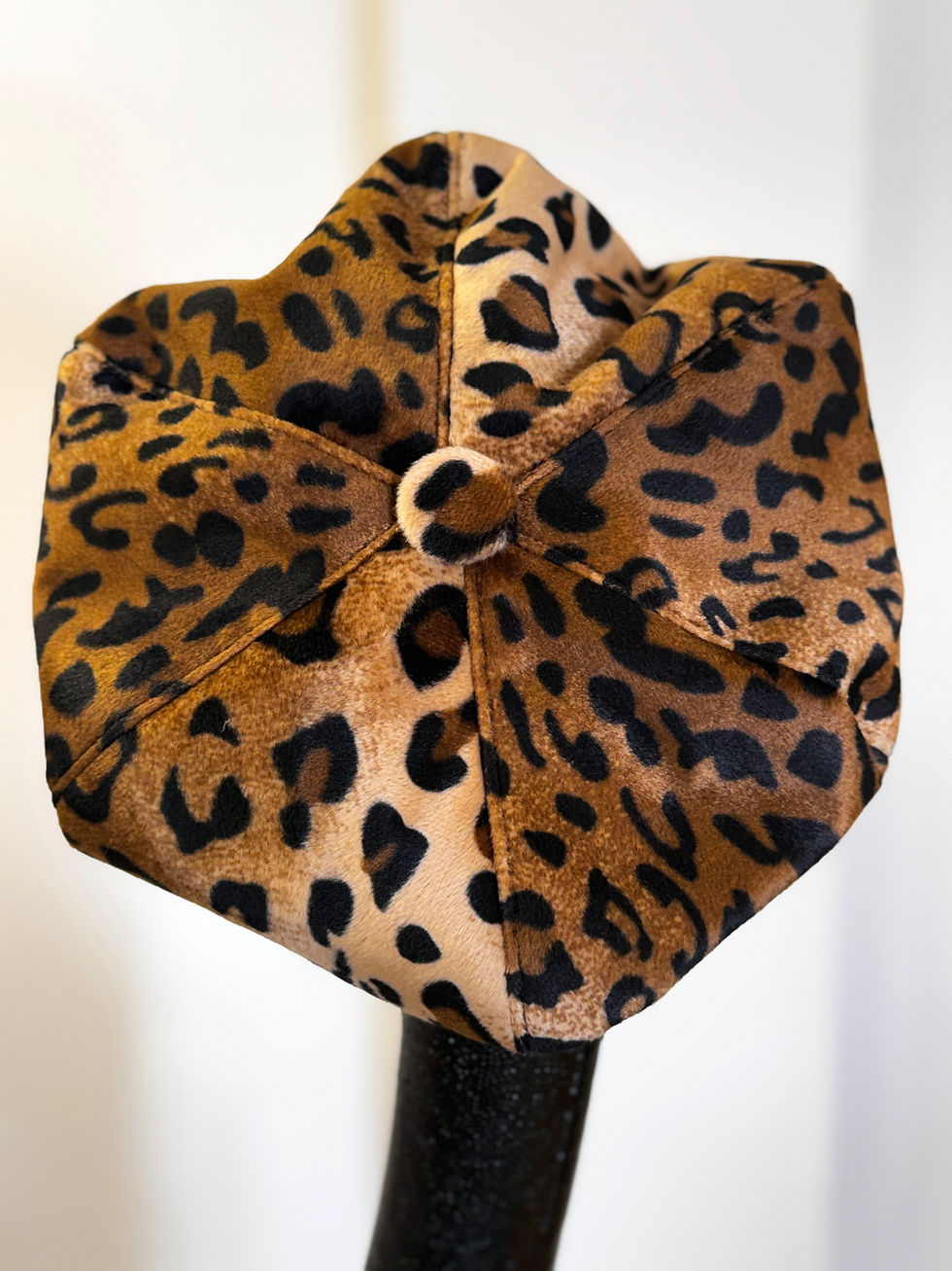 Miniaturebillede: Leopard print oversized Fur Bakerboy Cap