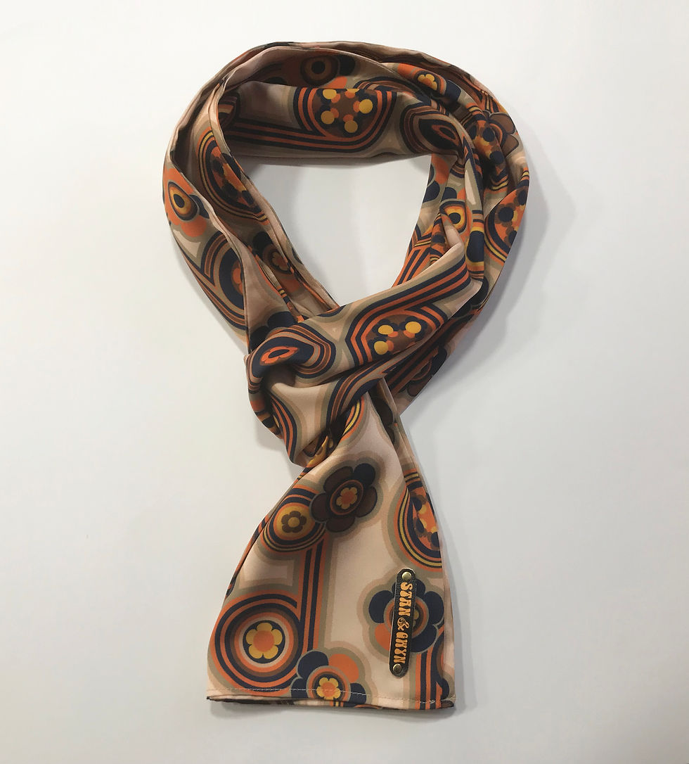 Thumbnail: Cream Retro Neck Scarf