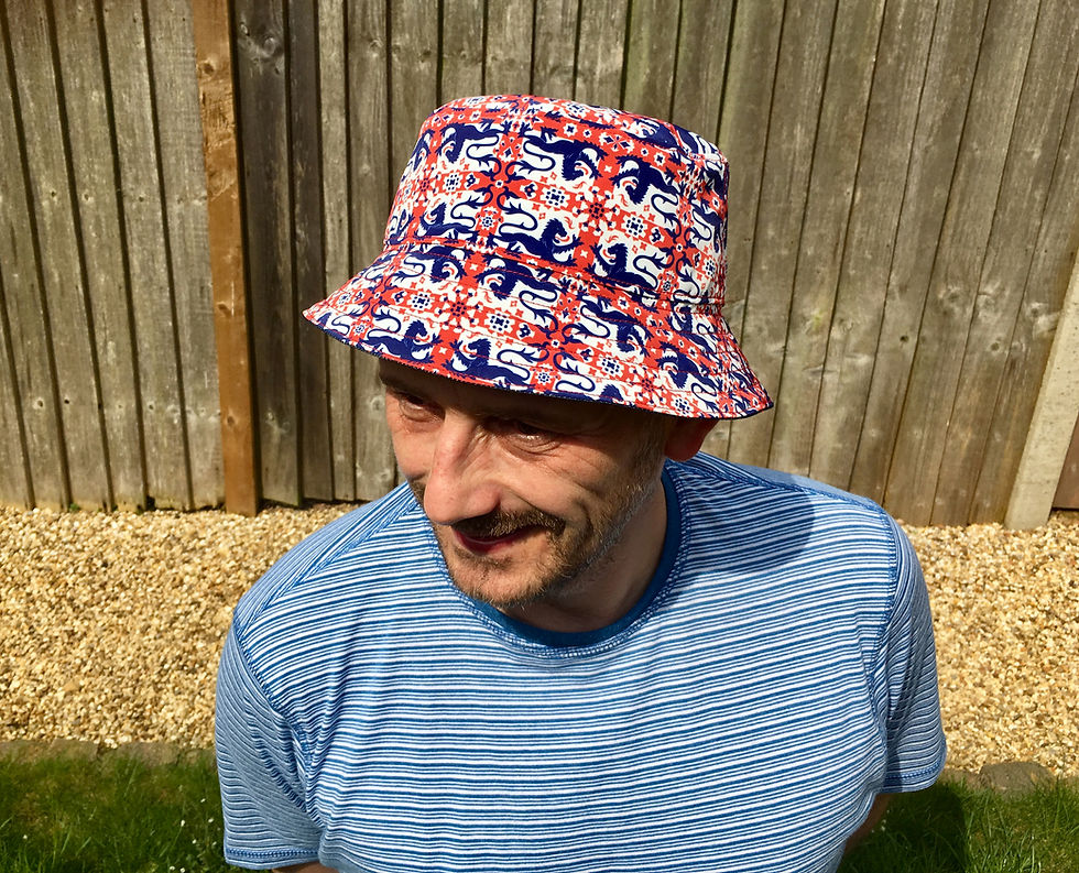 Miniatura: Union Jack Print Reversible Bucket Hat
