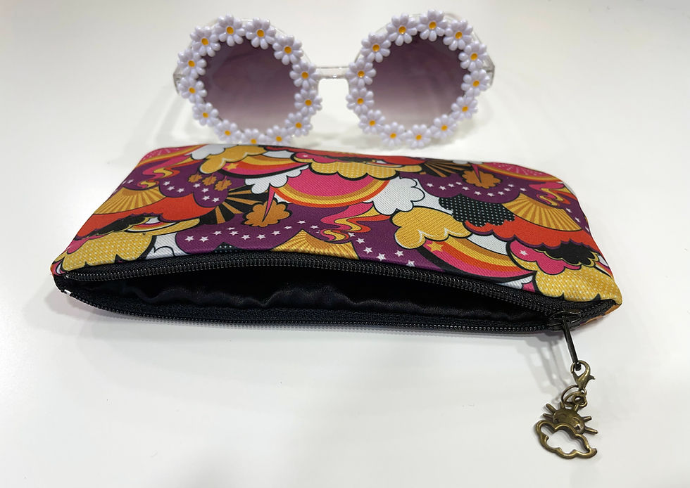 Miniaturbild: Flower Power Sunglasses and Case.