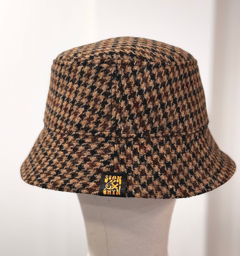 Thumbnail: Houndstooth Harris Tweed Hat