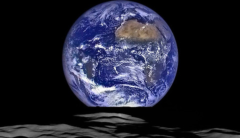 __earth_and_limb_m1199291564l_color_2stretch_mask_0.jpg