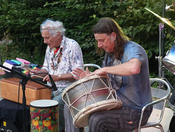 ARCHIV//Bett&CouchKULTUR: Mani Neumeier & Steff Bollack - Drum-Performance