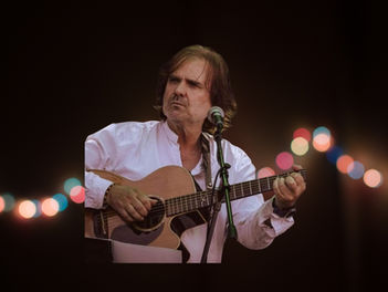 Fällt leider aus wegen Regen! Schlosshofkonzert - Marcos Barcéna (Spanien)