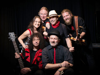 Archiv: Hirschhorner Schlosshofkonzert 4: Balsamico feat. Rainer Pusch