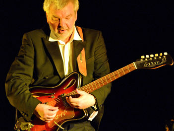 ARCHIV//Live-Musik im Schaufenster SPECIAL in der Stadthalle Schönau: Adax Dörsam