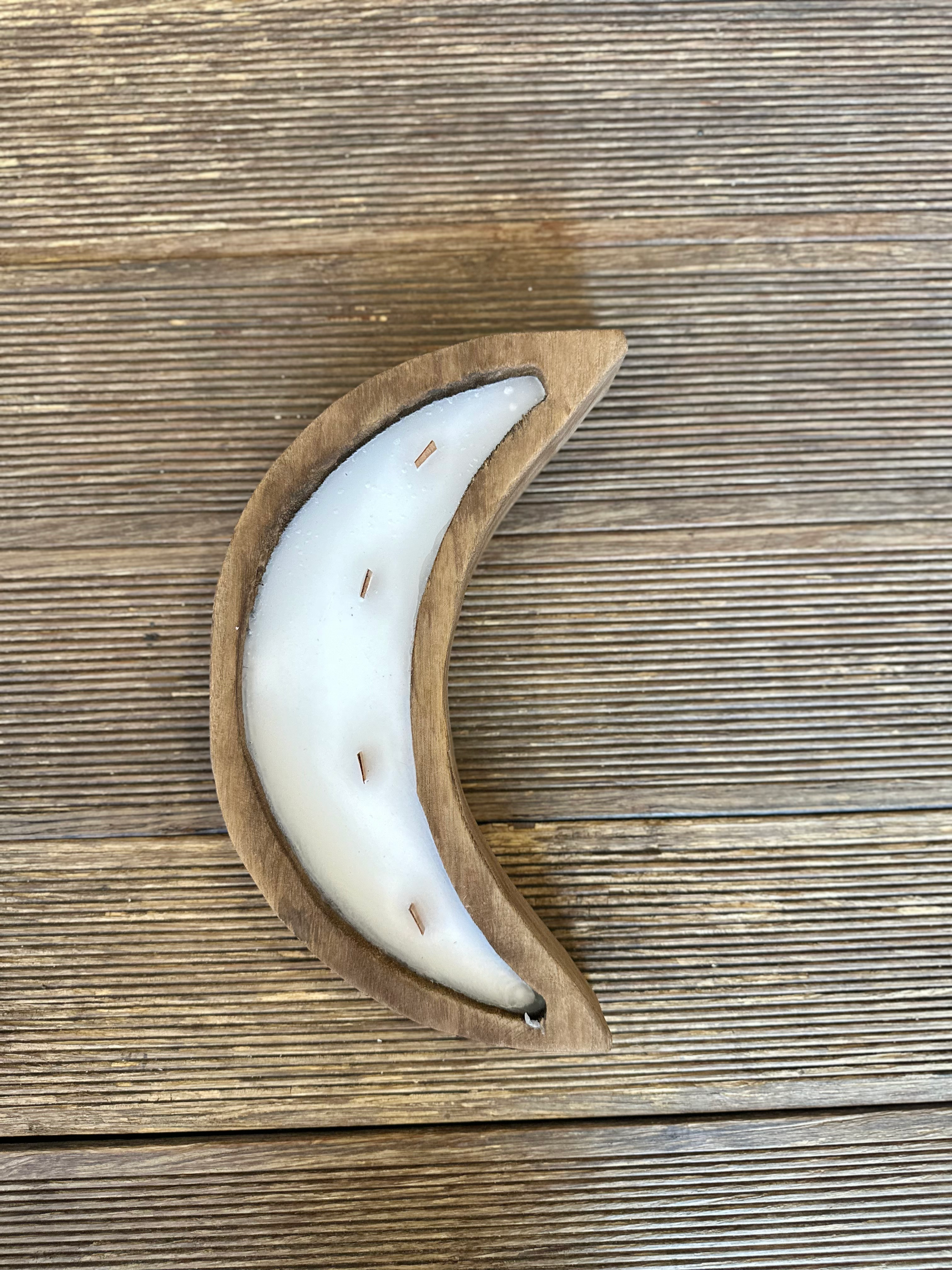Half moon candle