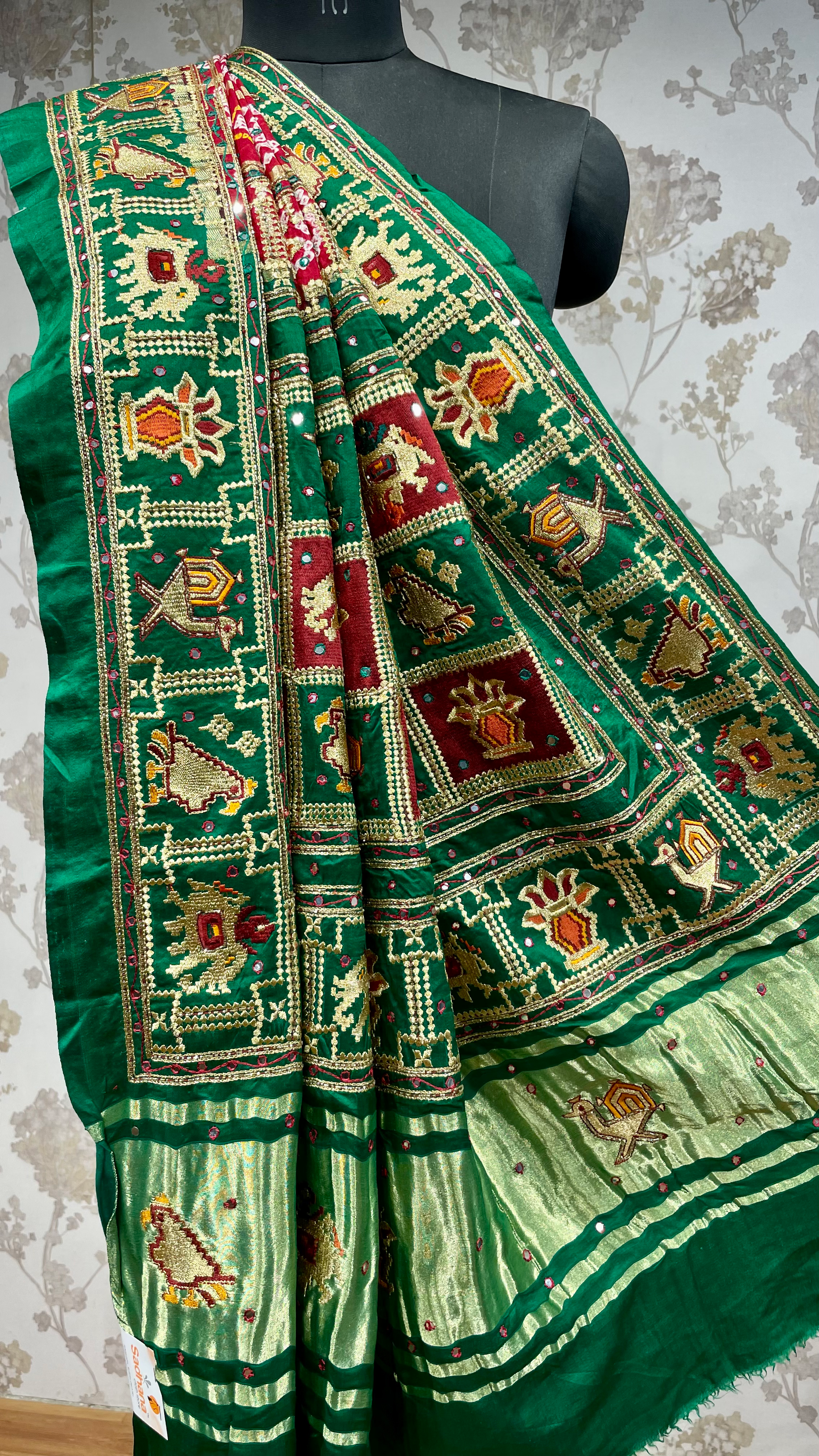 Pure Bandhani Gharchola