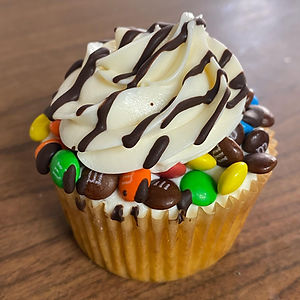 fudge stripper m&m cupcakes