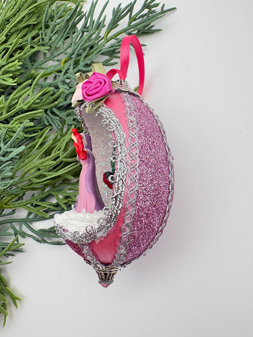 Thumbnail: Belle's Christmas Cut Chicken Egg
