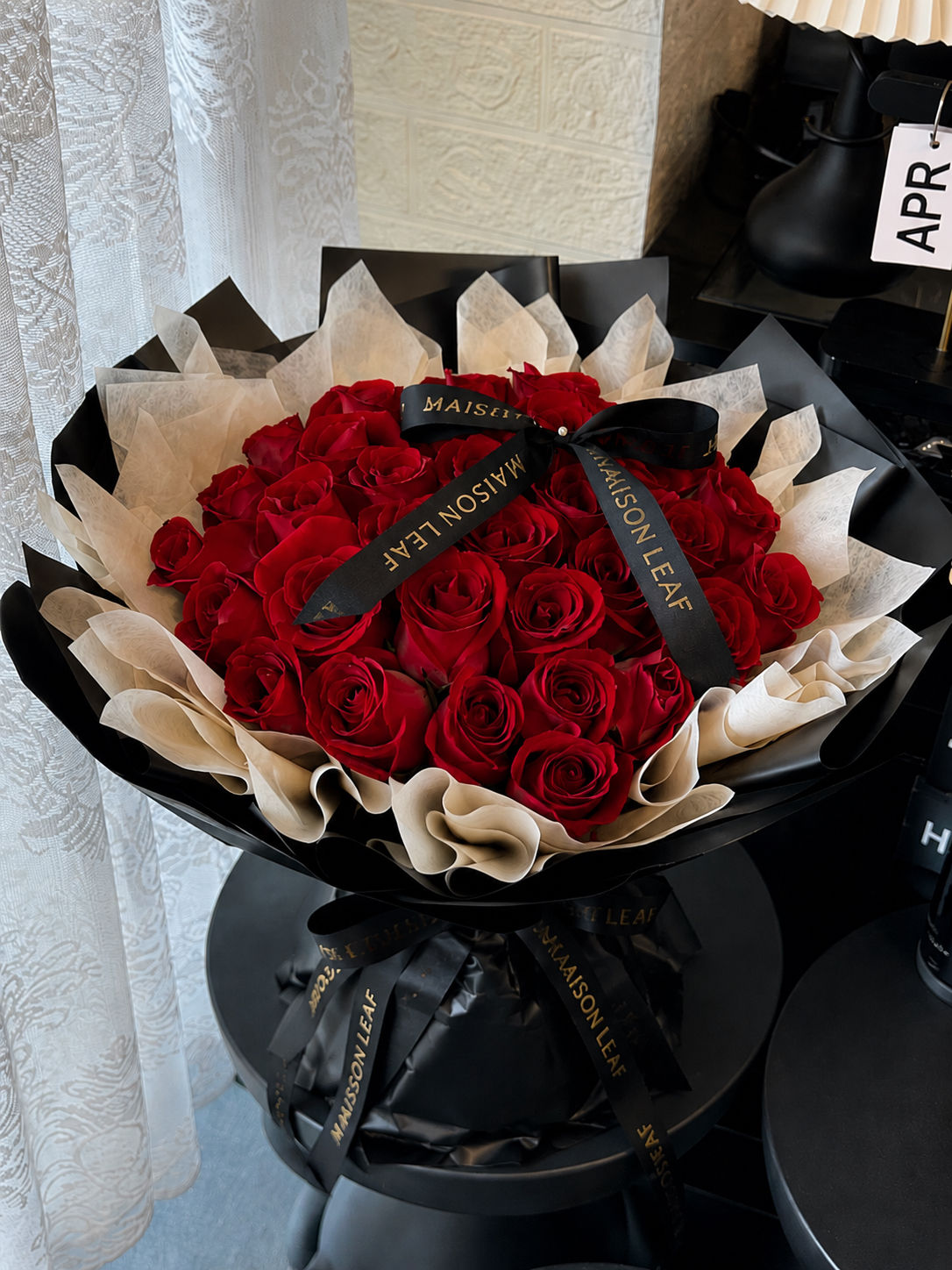 Luxury Red Rose Bouquet – Signature Romance