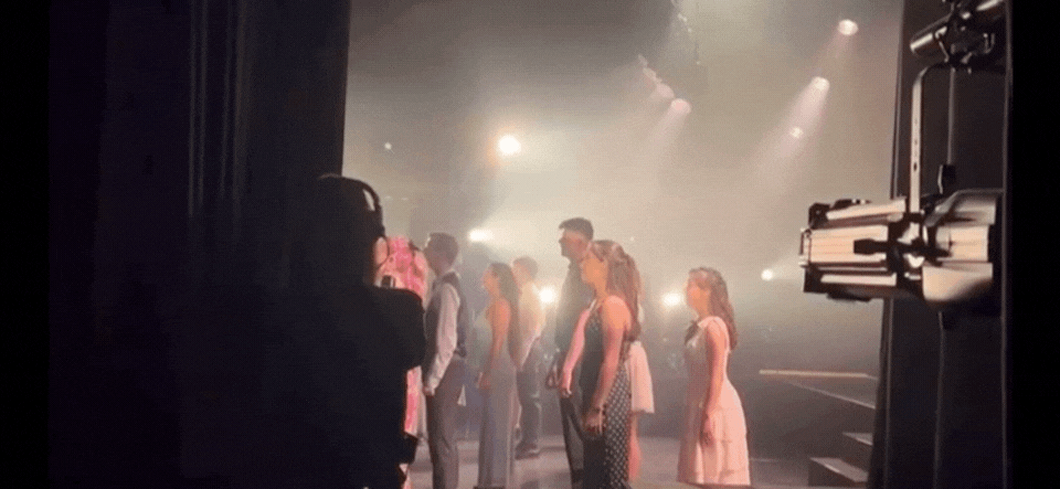 confetti 2.gif