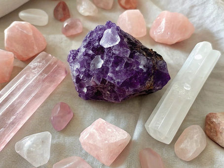6 Creative Ways to Use Crystals in Home Décor