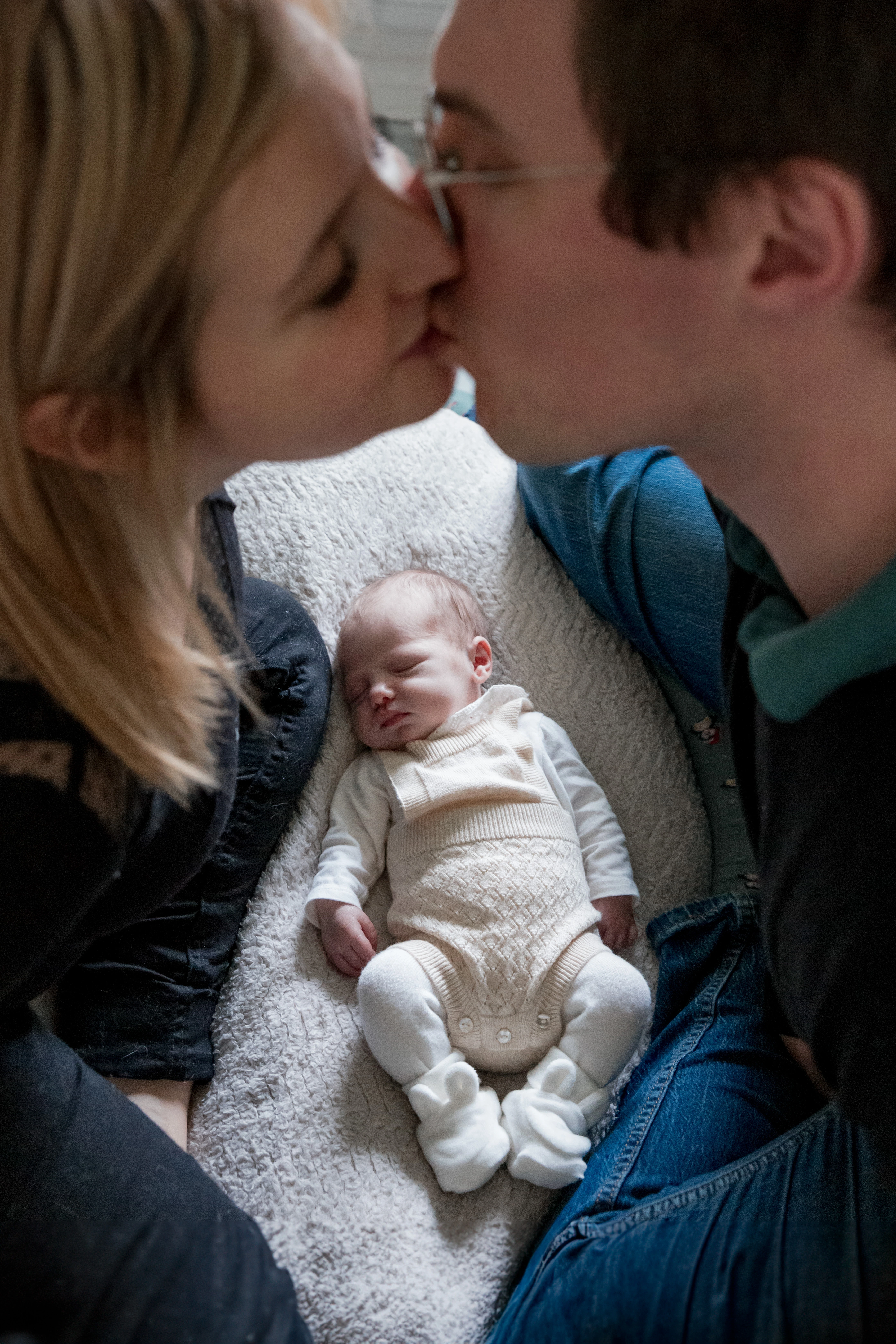 séance bébé à la rochelle nouveau né à domicile photographe