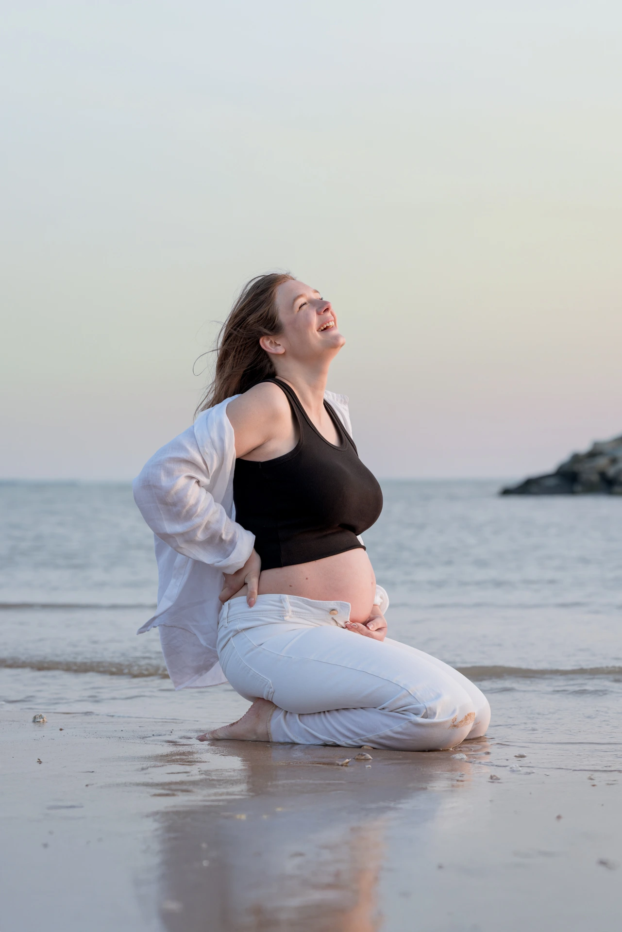 idée de tenue pour seance photo grossesse plage la rochelle photographe