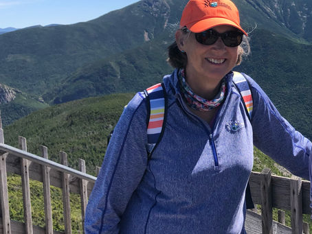 Hiking 🥾 in the White Mountains of New Hampshire.