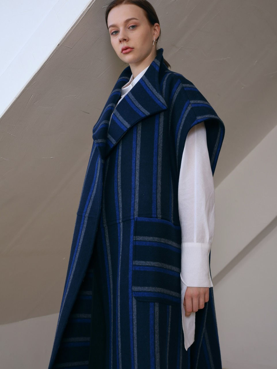 섬네일: stripedia wool-vest