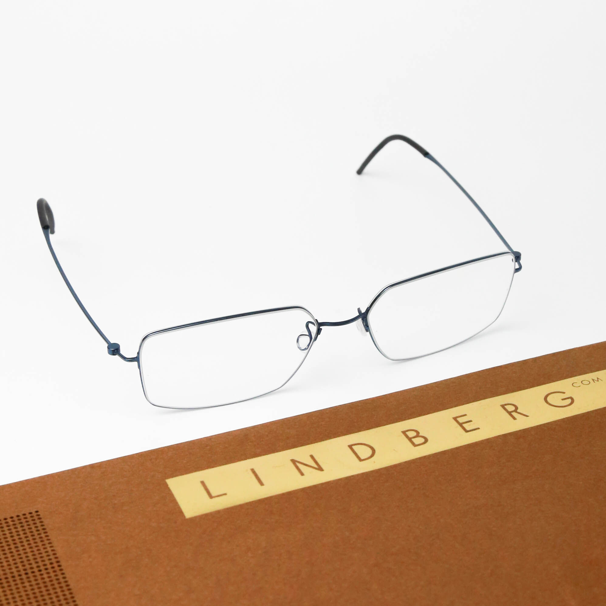 กรอบเเว่น LINDBERG 5536 55-17-140 T.850 COL.PU13