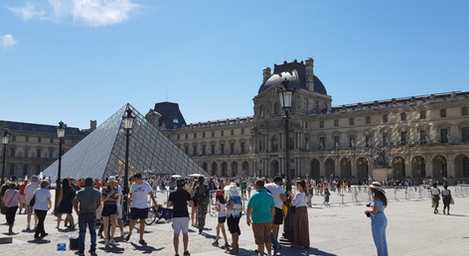 El Louvre de París anunció su reapertura
