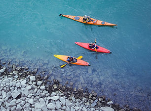 canoeing-2920401_1920.jpg
