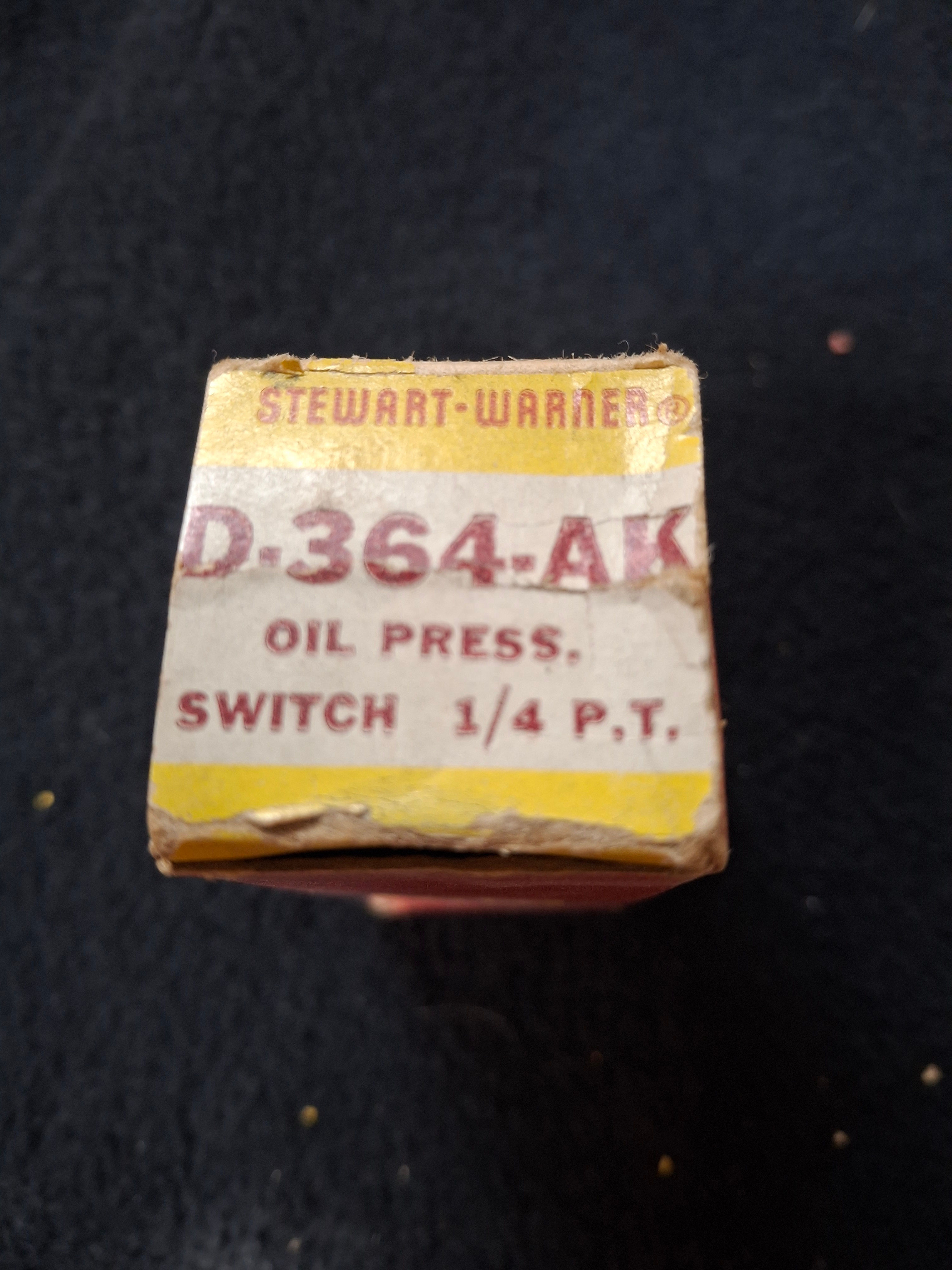 Stewart Warner Oil pressure switch D-364-AK