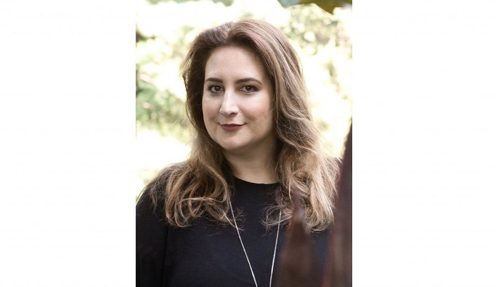 new headshot cropped for blog