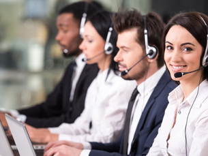 Discover how contact center analytics improve agent performance, customer satisfaction, and operational efficiency with real-time insights and data analysis.