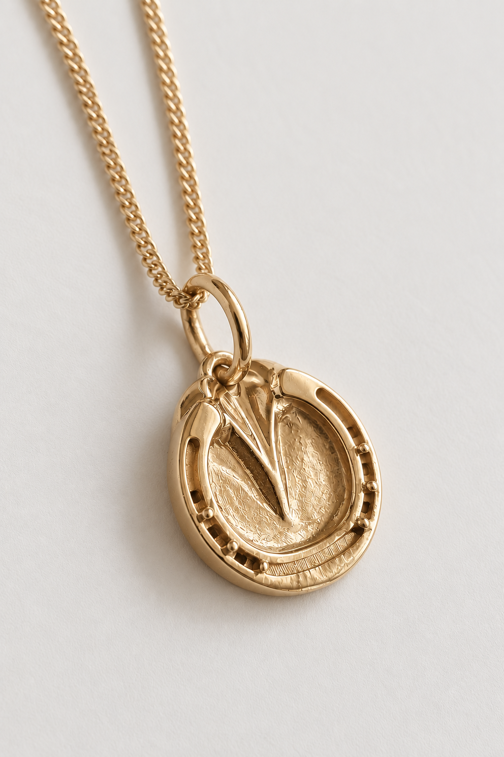 'Handmade Shod Hoof' 9ct Gold 15mm Shod Horse Hoof Giftware Pendant