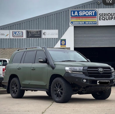 Toyota land cruiser 200  Snorkel