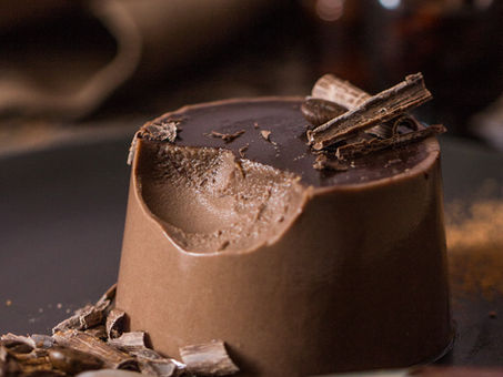 THURSDAY'S RECIPE: CHOCOLATE FLAN WITH CAJETA, Chef Yerika's style