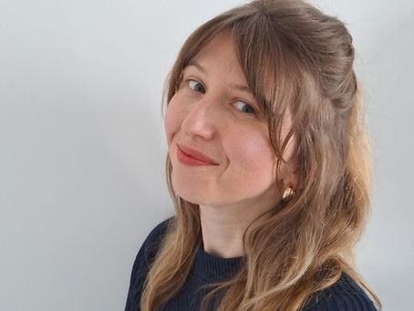 Adriana rejoint Mosaic Santé Paris : une approche systémique, féministe et inclusive de la thérapie individuelle et de couple