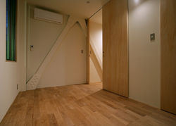 0701770019_SOUTHSIDE BLDG_2階_洋室.jpg