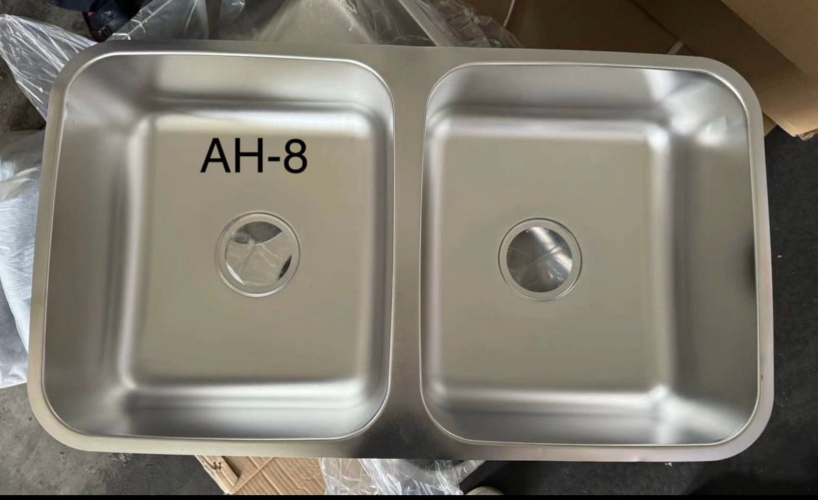 AH-8 حوض مطبخ صيني ستانلس بالمشتملات 