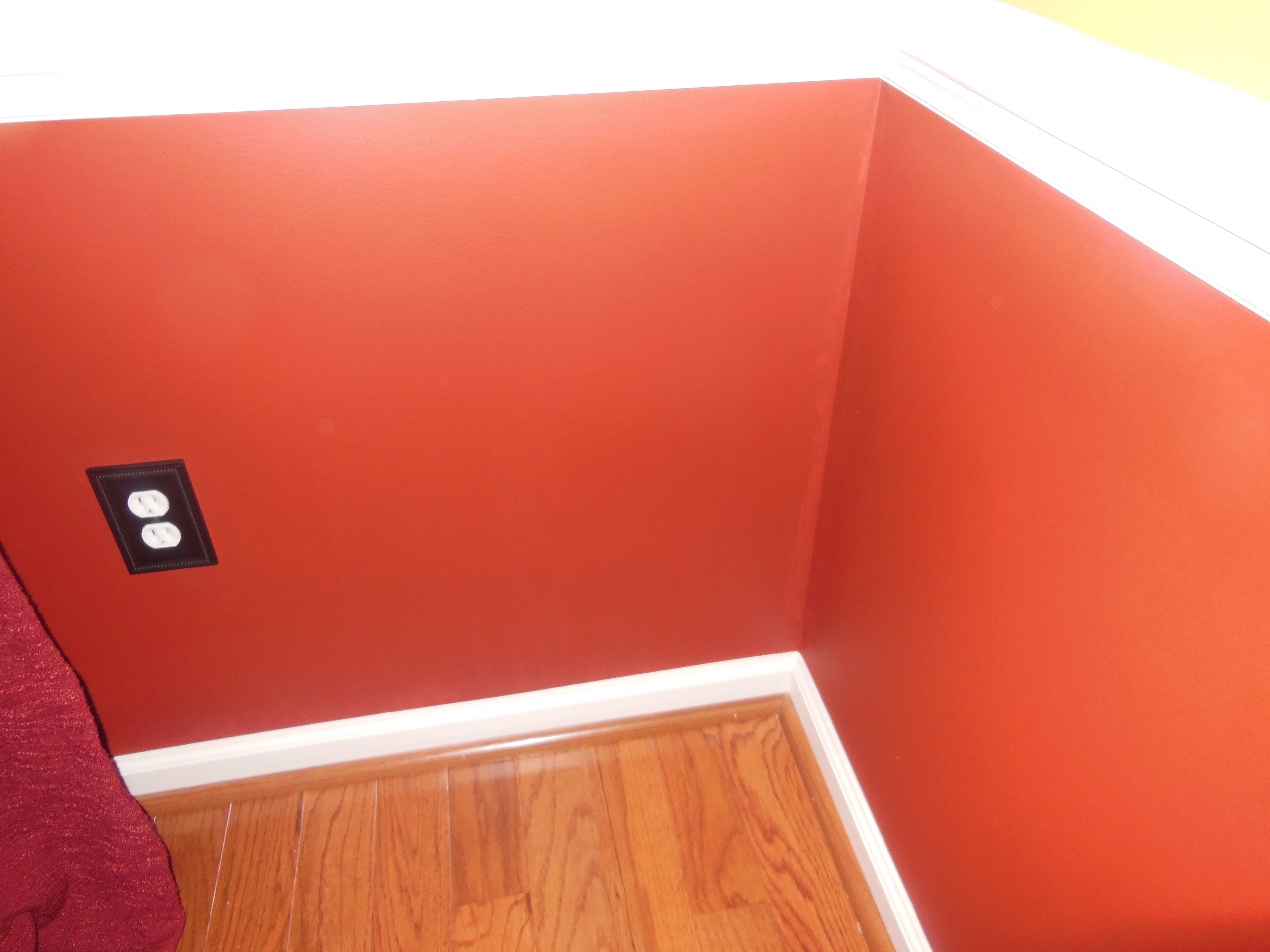 Sharp lines with White molding