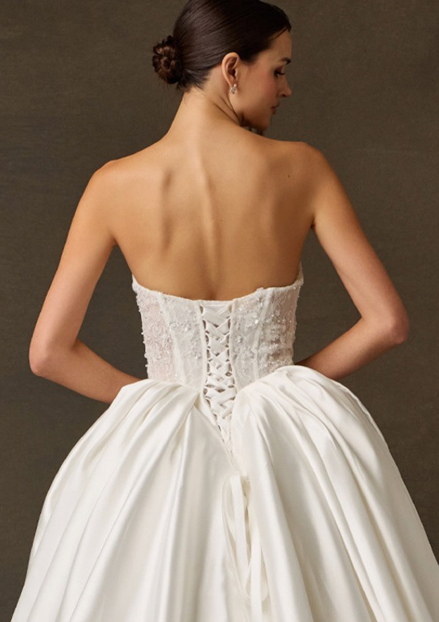 Thumbnail: Aurora Wedding Dress