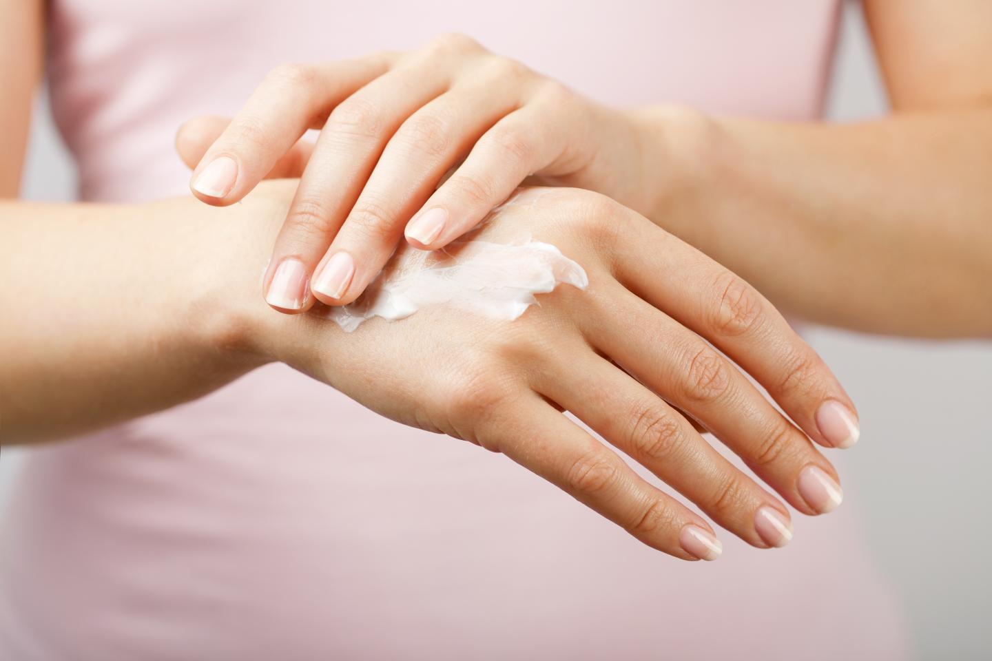 Researchers from Tokyo University of Science develop an environment-friendly and easily producible surfactant to make an effective water-retaining mixture that can be used in skincare @ Tokyo University of Science, Japan