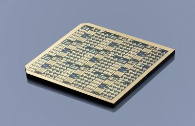 Gallium oxide chip with transistor structures and for measurement purposes, processed at FBH via projection lithography. @ FBH/schurian.com