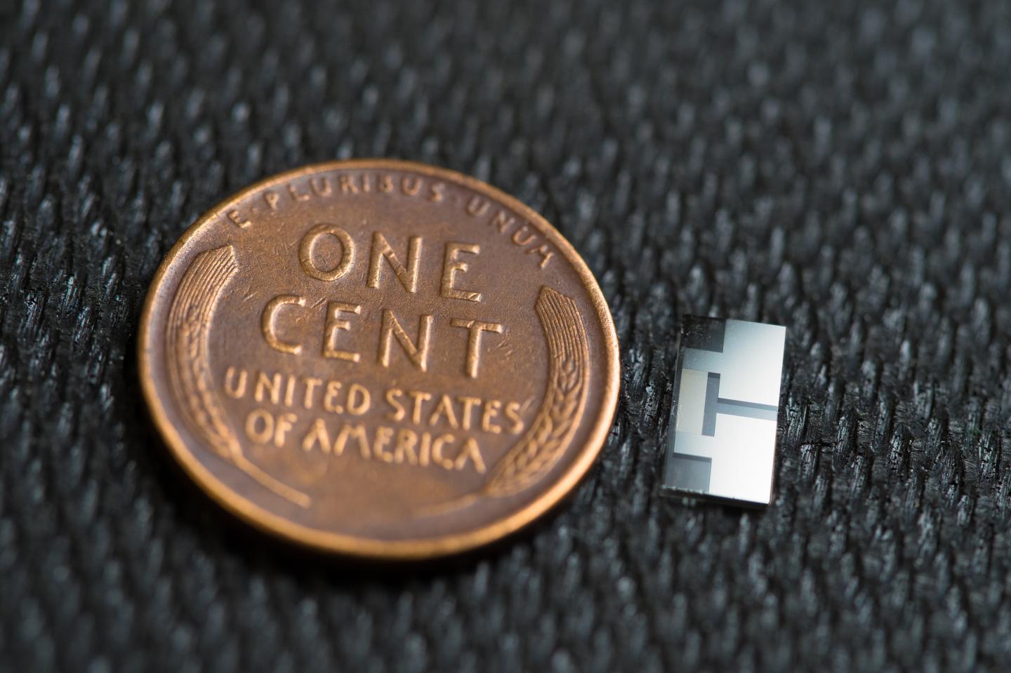 The device is made from off-the-shelf smartphone components, which generate sound waves at extremely high frequencies--ranging from 100 million to 10 billion hertz. In phones, these devices are used mainly to filter the wireless cellular signal and identify and filter voice calls and data. Researchers used them instead to generate a flow within the battery's electrolyte. @ David Baillot/University of California San Diego