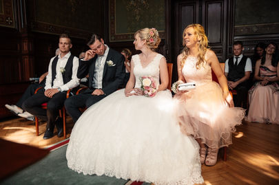 Standesamtliche Trauung in Magdeburg, Hochzeitsfotograf Magdeburg, Hochzeit in Magdeburg, sehr guter Hochzeitsfotograf Magdeburg