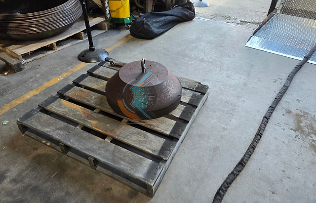 Rusty rebuild flange for laser removal
