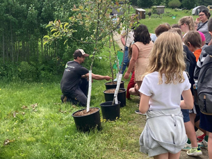 Check out the resources on New Hampshire Agriculture in the Classroom!
