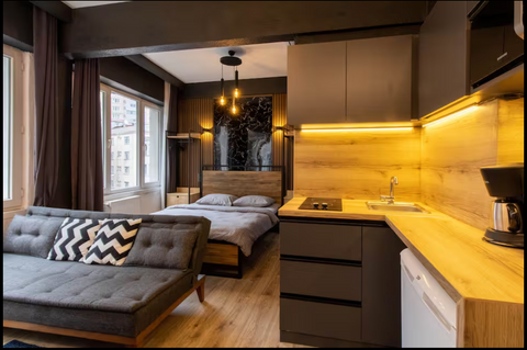 Taksim Studio x 4 