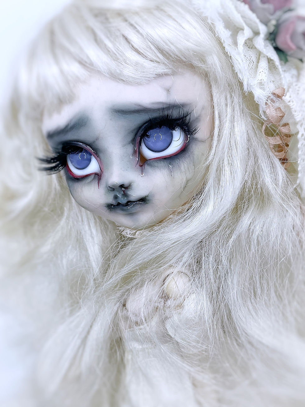 Miniature : Alone