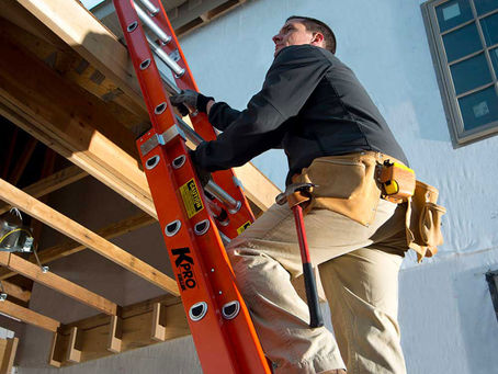 Secure Use of Extension Ladders on Construction Sites