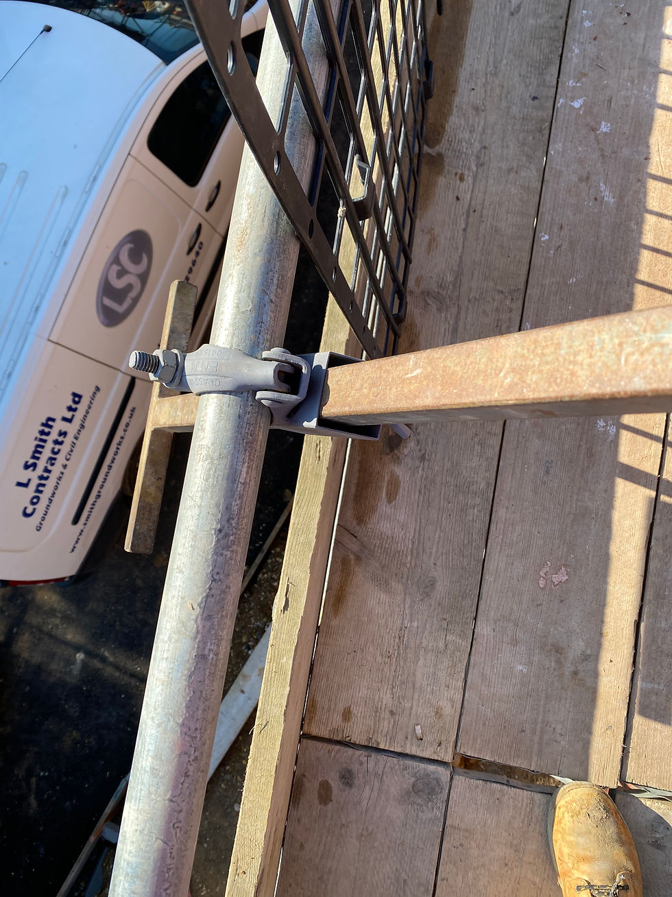 Thumbnail: Arm Clip